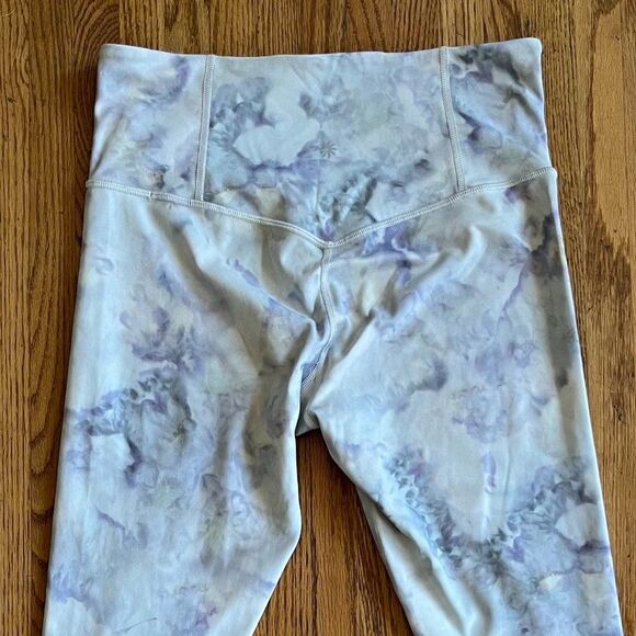 ATHLETA Elation Snow Dye 7/8 Tight Leggings Women's Size Medium - Picture 5 of 8